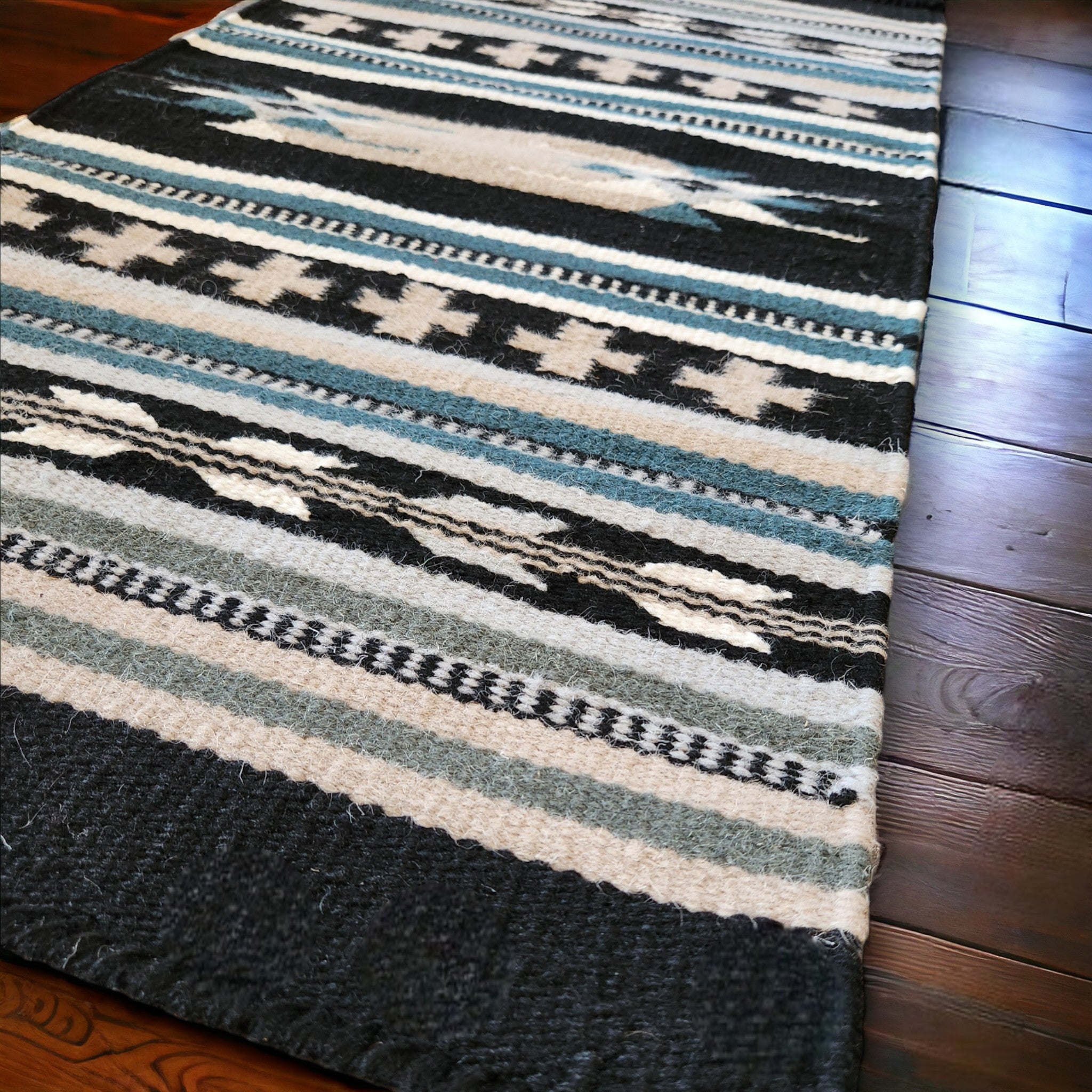 20" X 40" Handwoven Wool Southwestern Rug The Grand Ridge Accent Rug