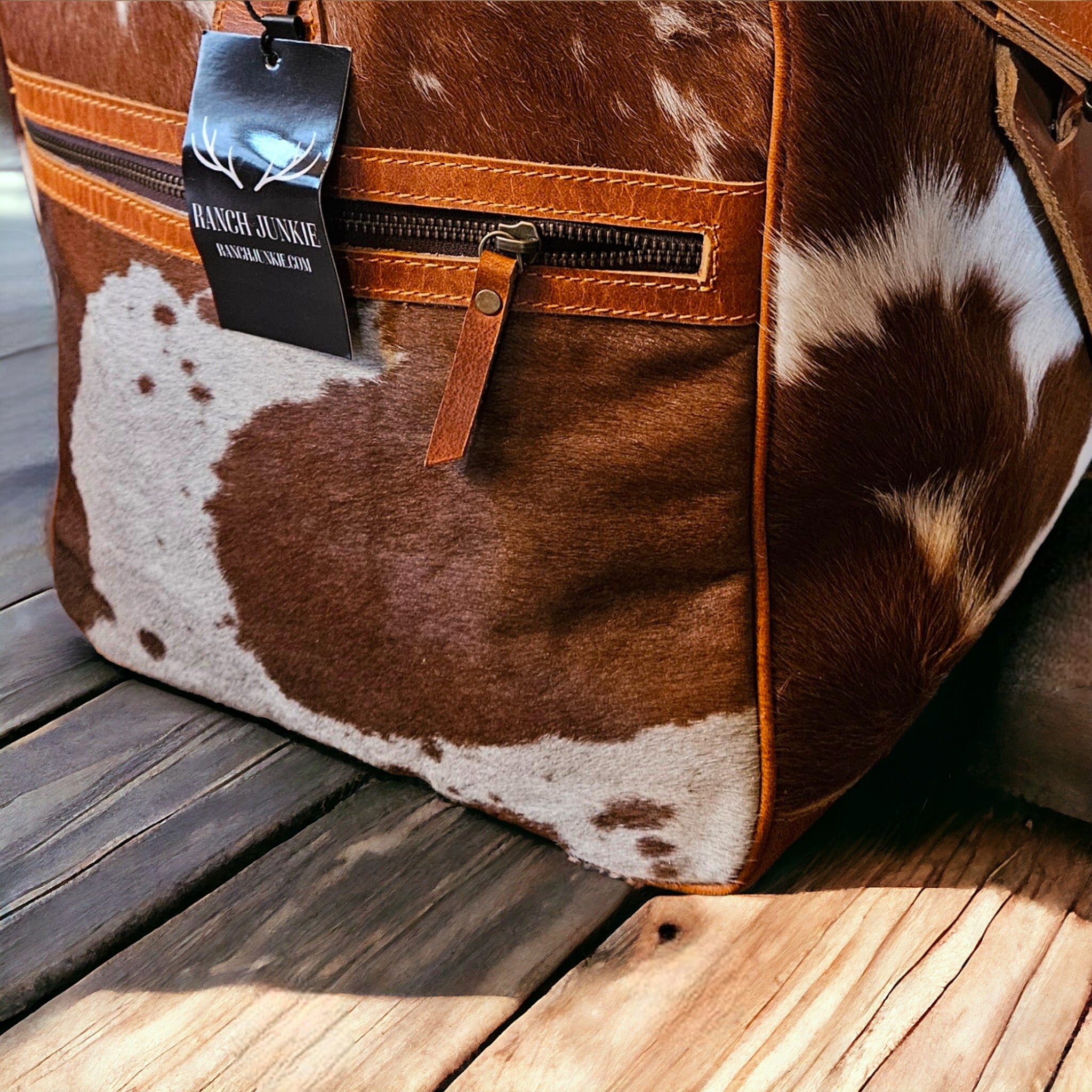 Sample Sale Highlands Saddle Large Genuine Cowhide Weekender Cowhide Duffel #9