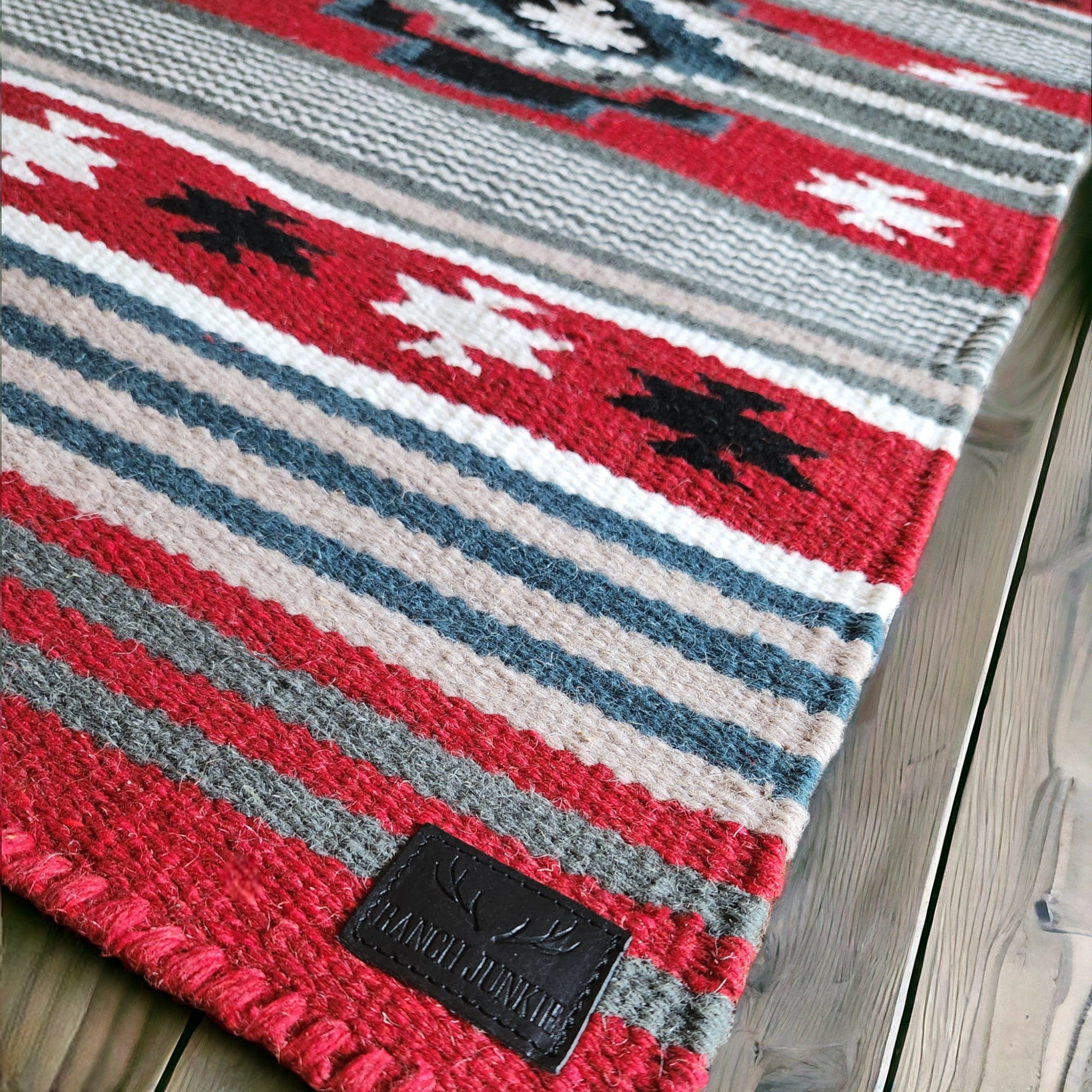 20" X 40" Handwoven Wool Southwestern Rug The Mesa Accent Rug