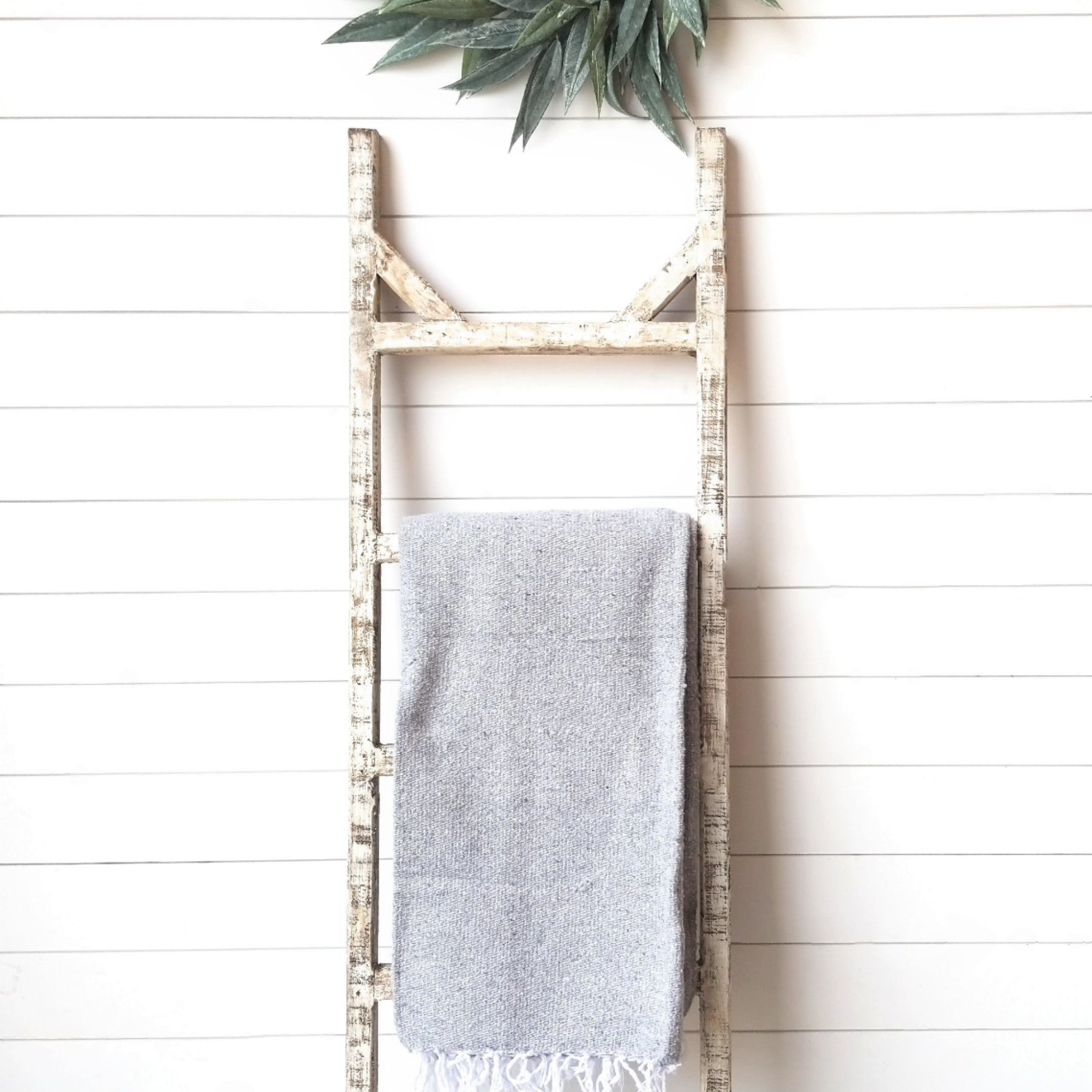 Farmhouse Blanket Ladder 5 Foot Or 6 Foot Blanket Ladder Rustic White - Ranch Junkie Mercantile LLC