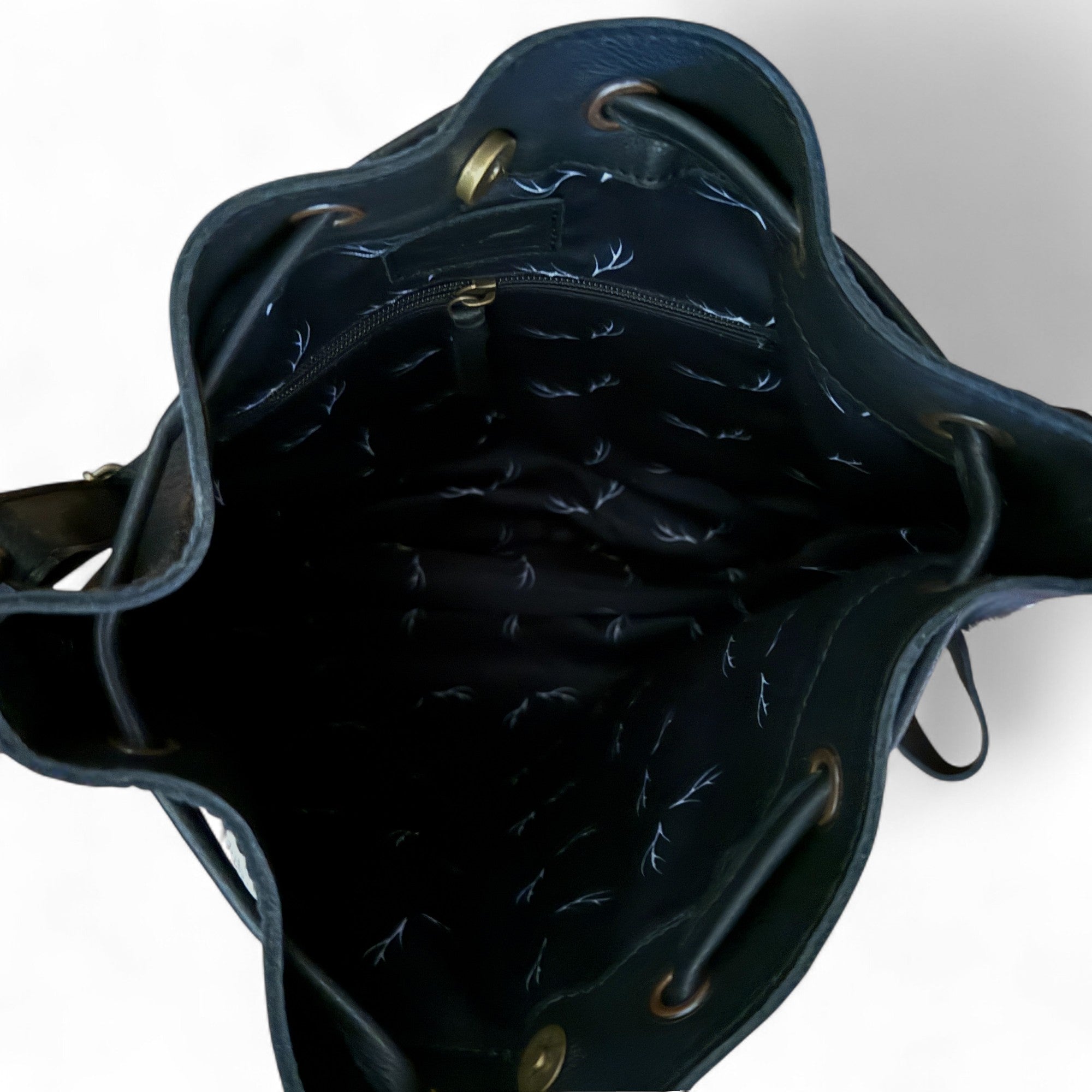 Highlands Large Cowhide Drawstring Bucket Handbag Western Bag - Ranch Junkie Mercantile LLC 