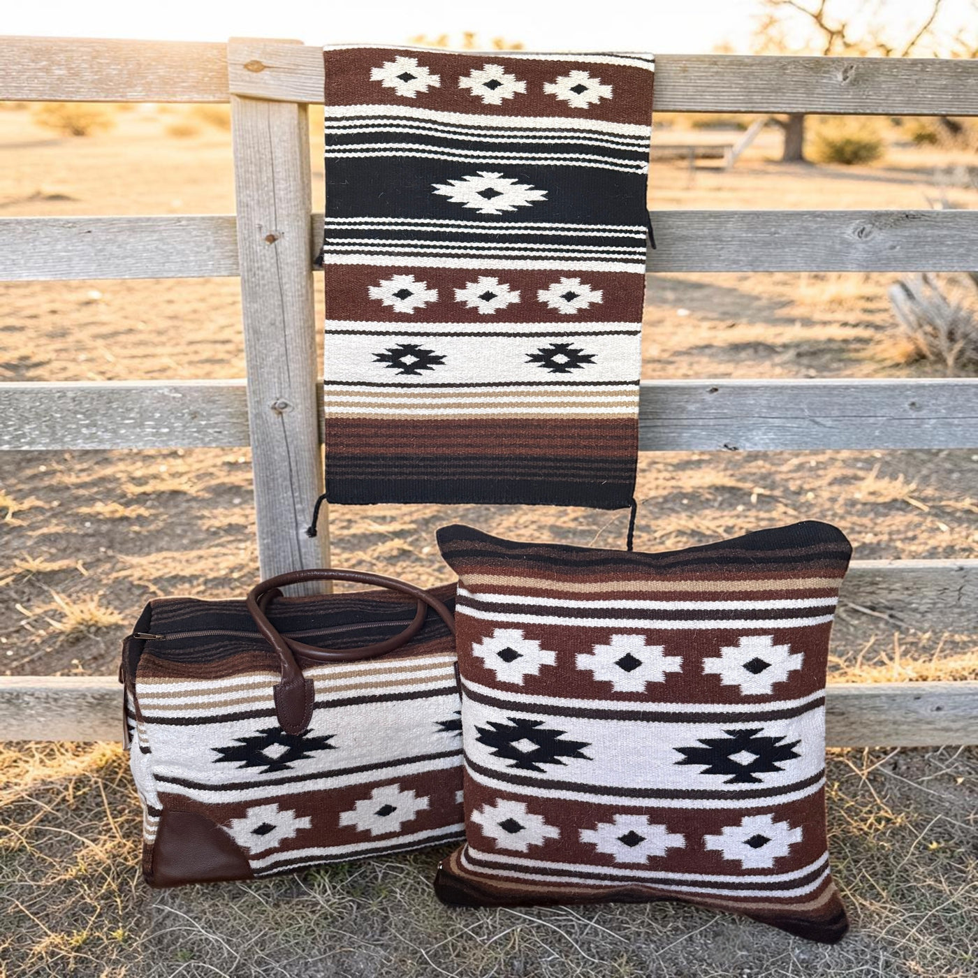 Aztec Large Weekender Southwestern Duffel Bag Coyote Ridge Saddle Blanket Bag 100% Leather Handles