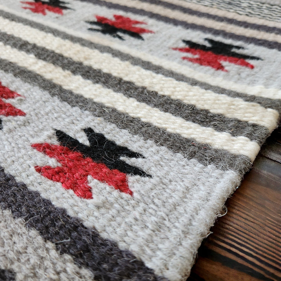 20" X 40" Handwoven Wool Southwestern Rug The Domingo Accent Rug
