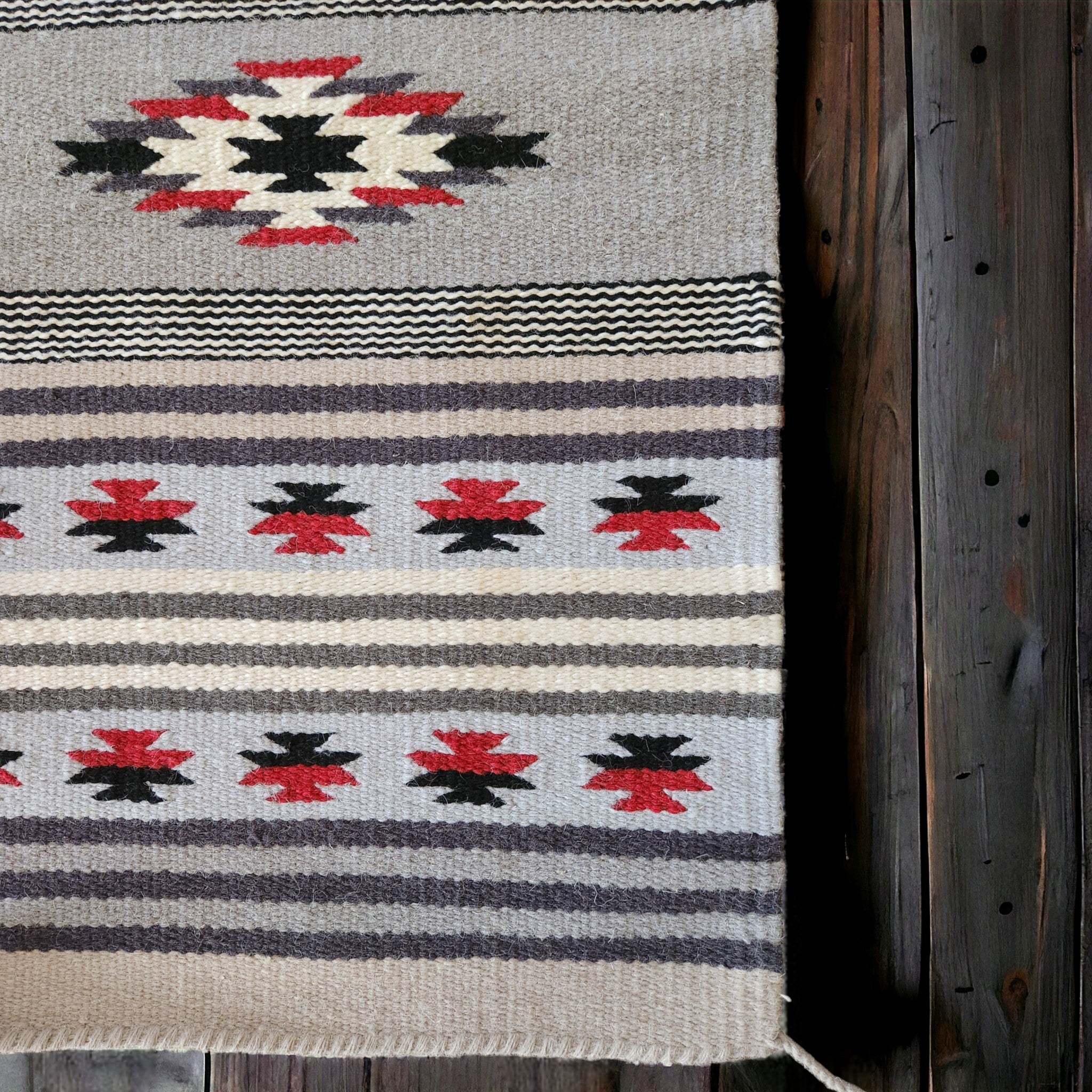 20" X 40" Handwoven Wool Southwestern Rug The Domingo Accent Rug