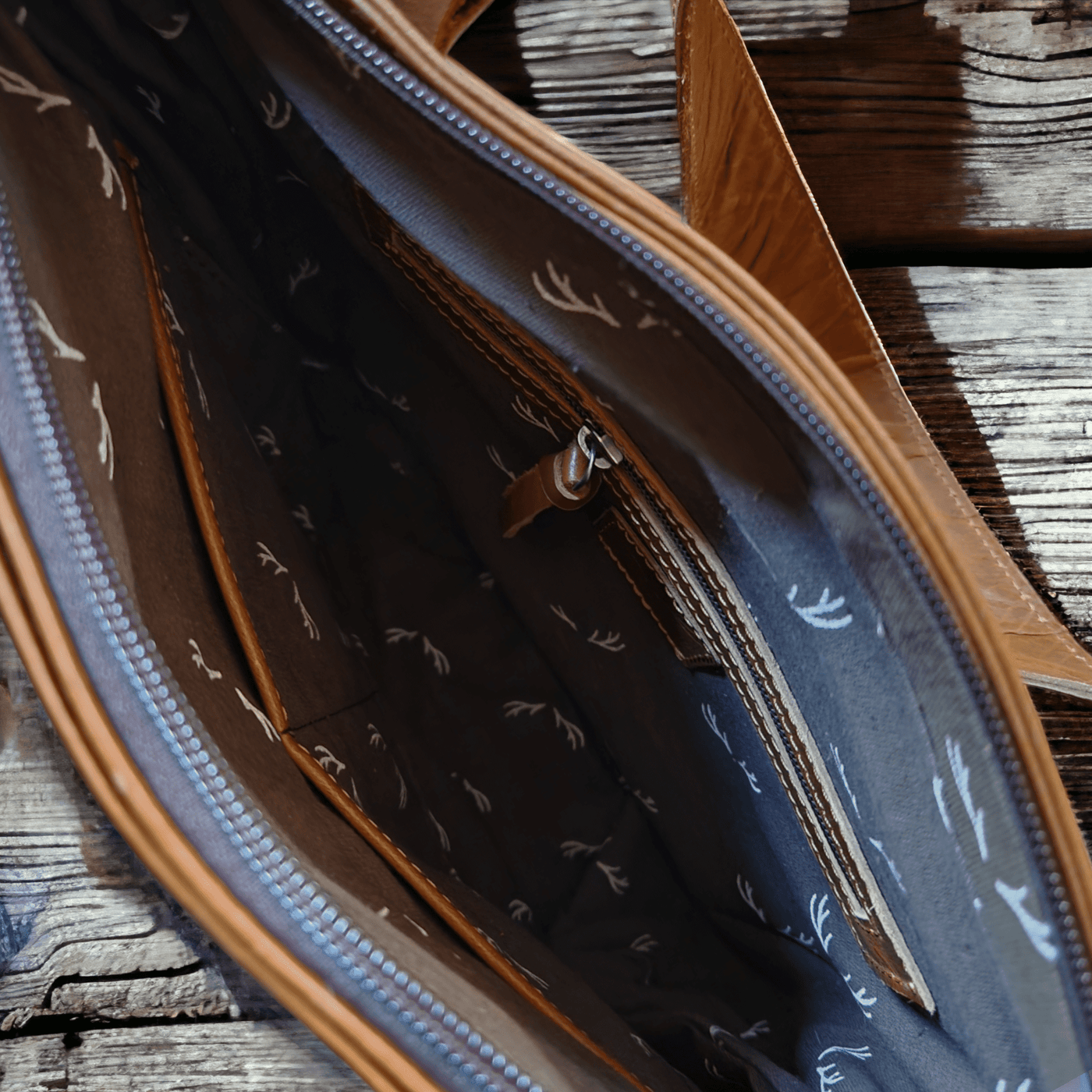 Genuine Cowhide Tote Handbag Black Highlands Purse