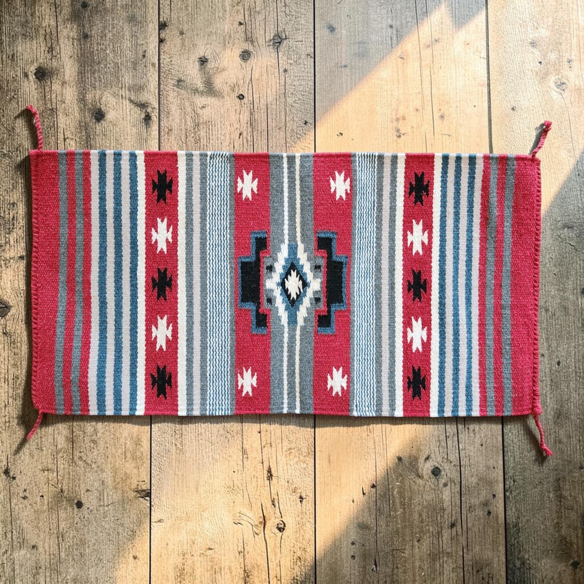 20  X 40 Handwoven Wool Southwestern Rug The Mesa Accent Rug - Ranch Junkie LLC 