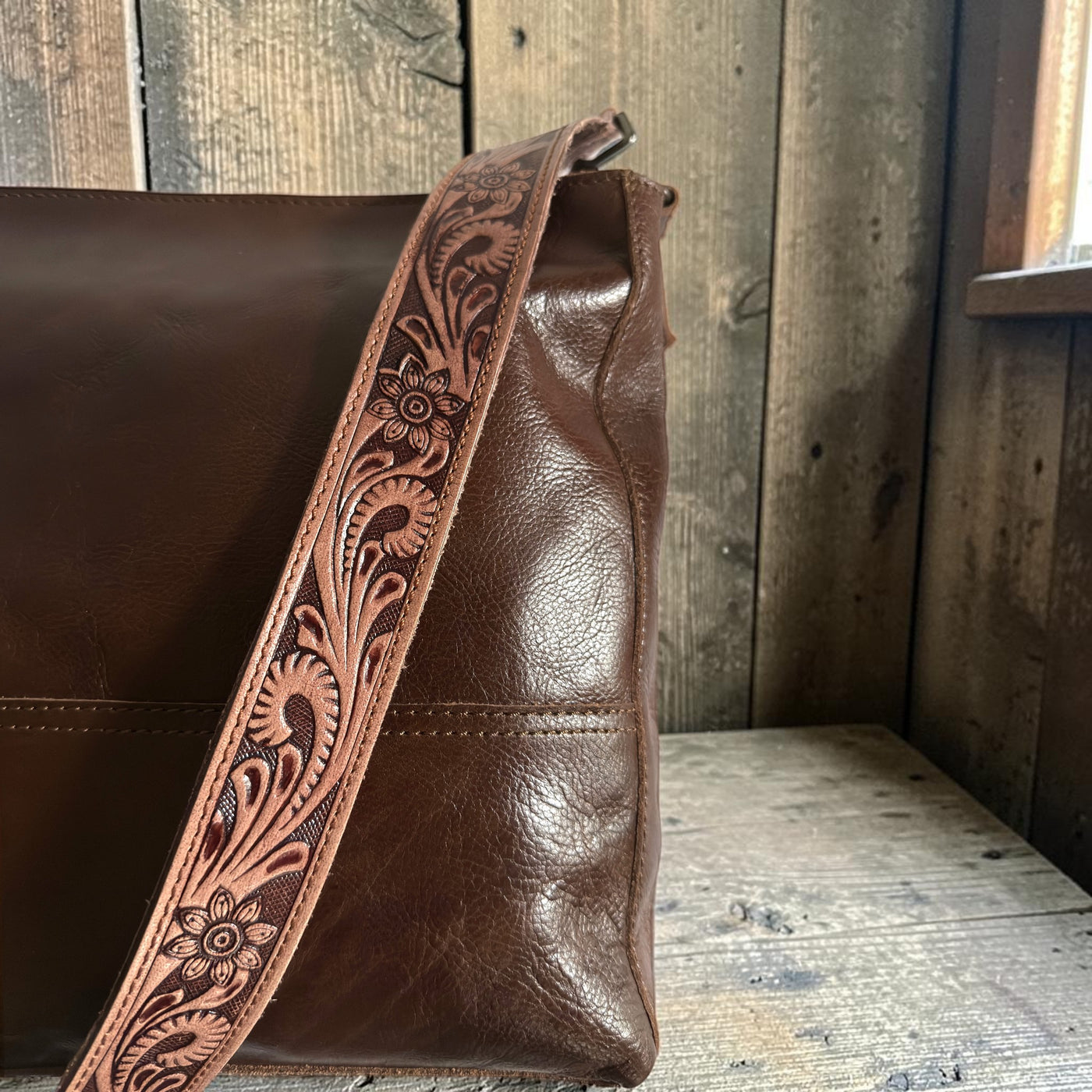 Rancho Genuine Leather Bucket Purse w/ Tooled Leather Strap - Ranch Junkie LLC 