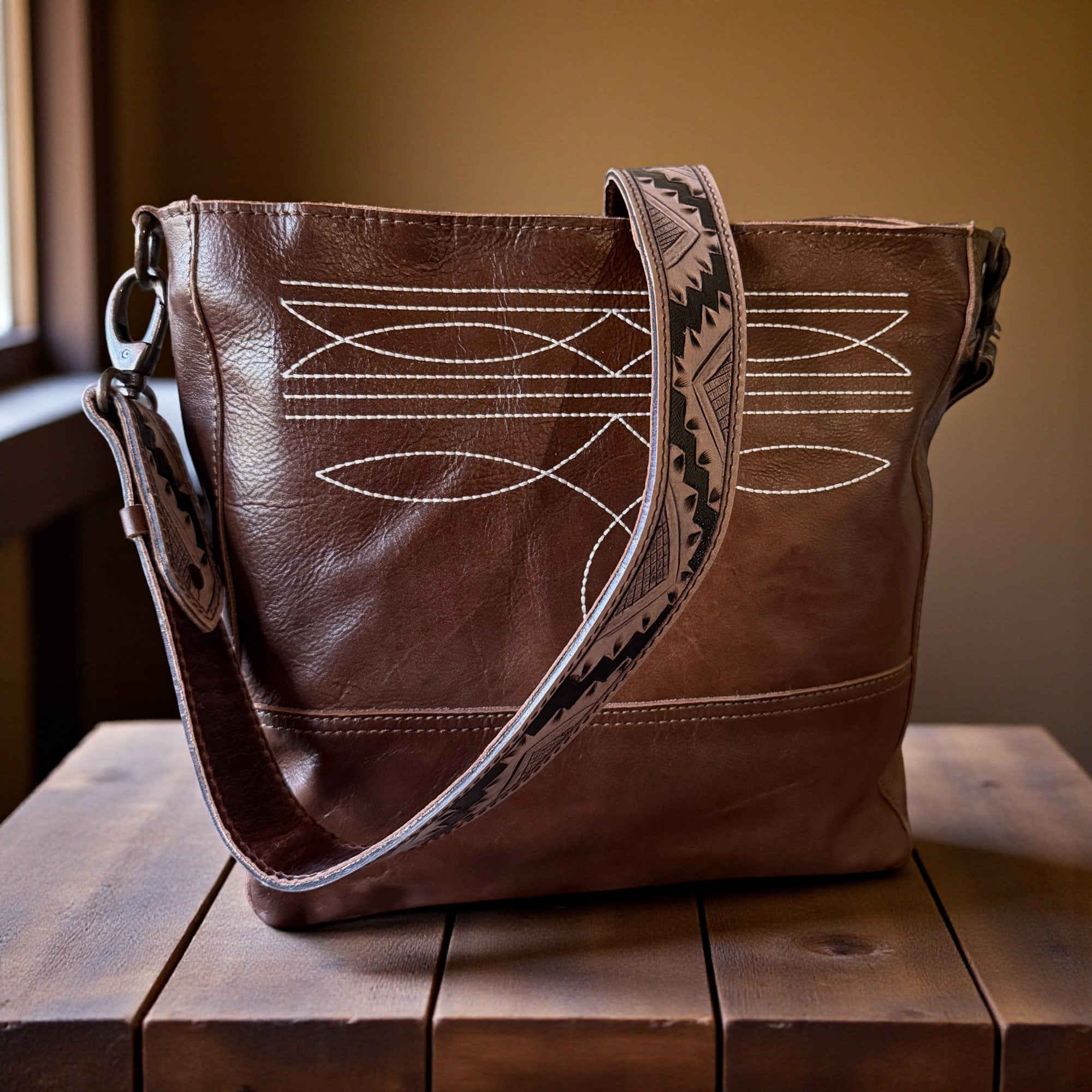 Rancho Boot Stitch Genuine Leather Bucket Purse w/ Tooled Leather Strap - Ranch Junkie Mercantile LLC 