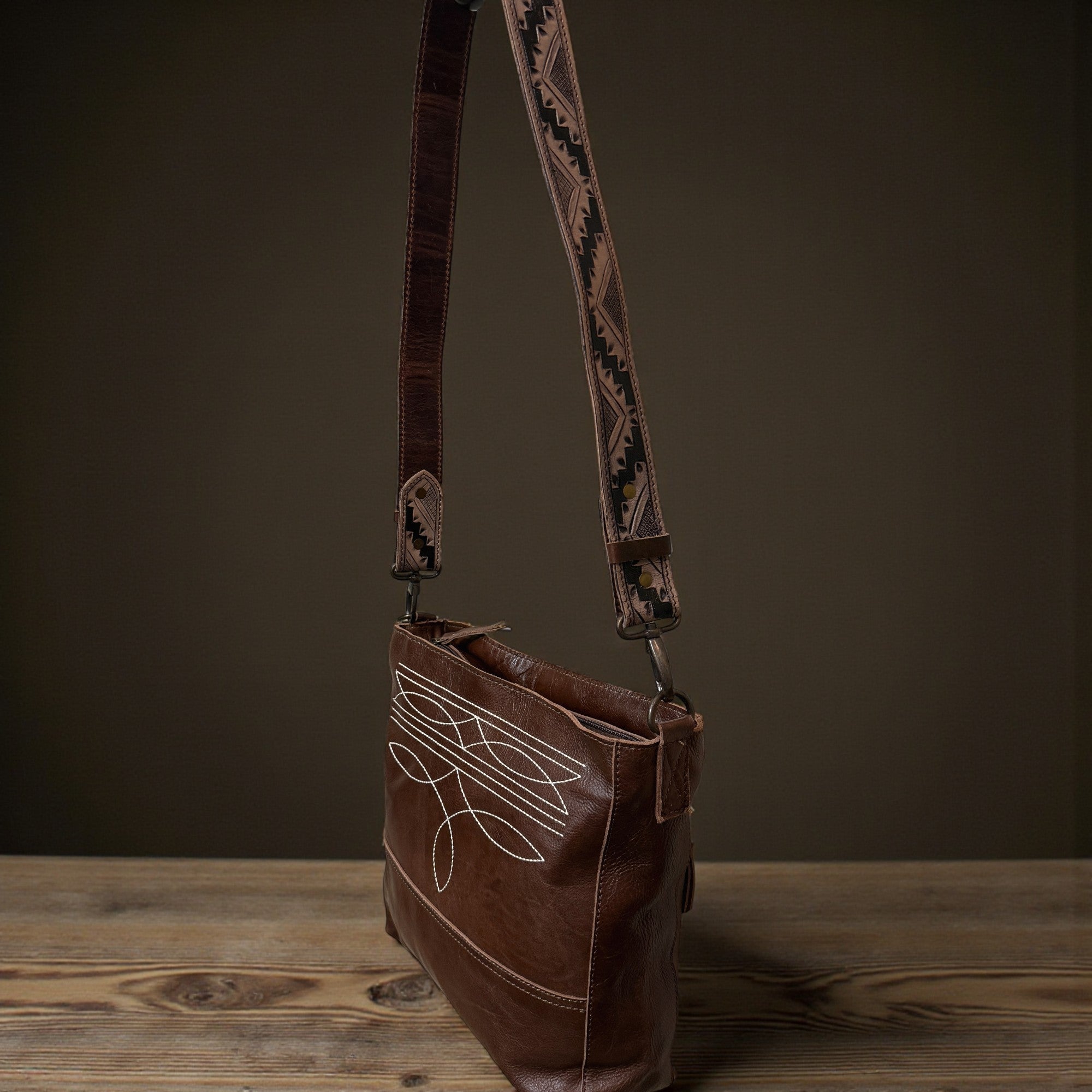 Rancho Boot Stitch Genuine Leather Bucket Purse w/ Tooled Leather Strap - Ranch Junkie Mercantile LLC 
