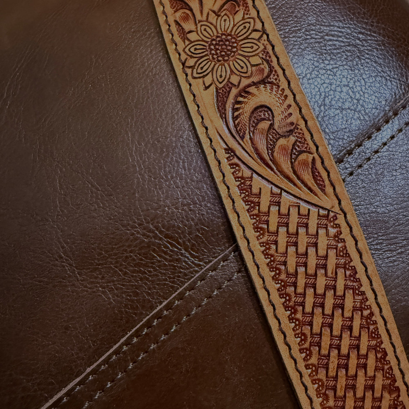 Rancho Boot Stitch Genuine Leather Bucket Purse w/ Tooled Leather Strap - Ranch Junkie Mercantile LLC 