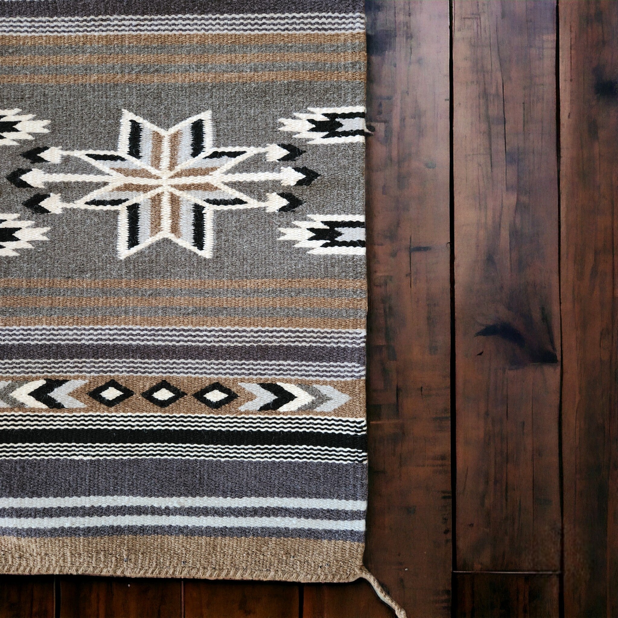 20" X 40" Handwoven Wool Southwestern Rug The Tia Accent Rug - Ranch Junkie Mercantile LLC 