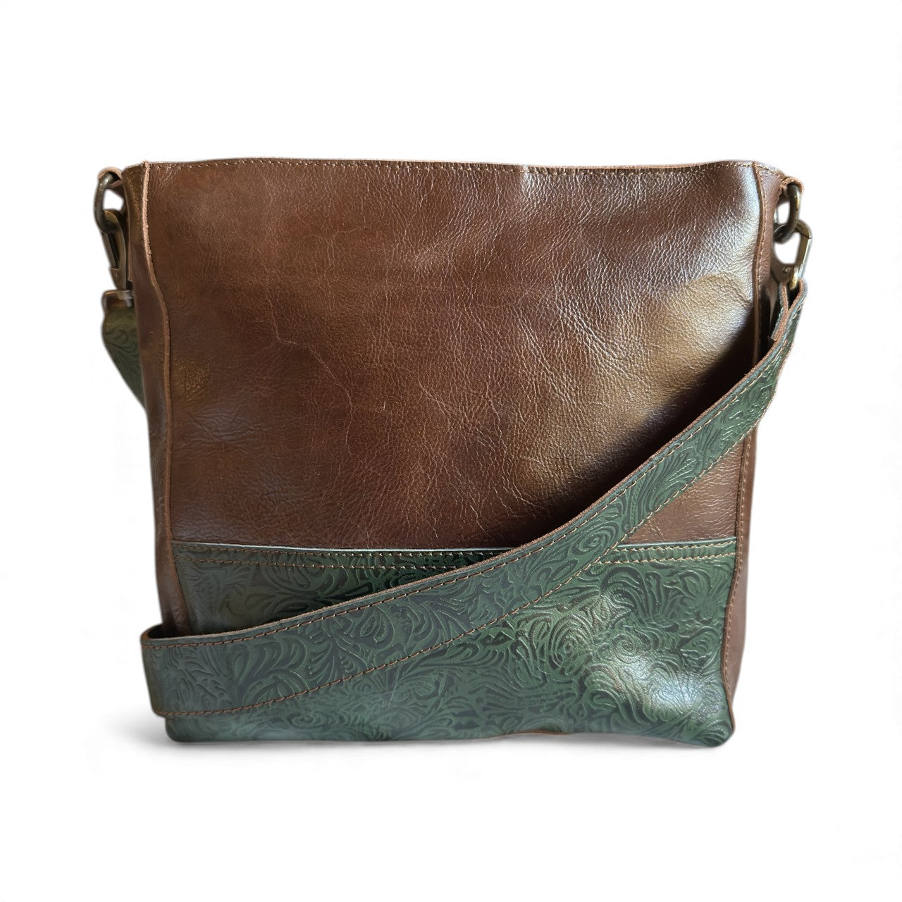 The Rancho Genuine Leather Bucket Purse with Turquoise Embossed Belt Strap - Ranch Junkie Mercantile LLC 