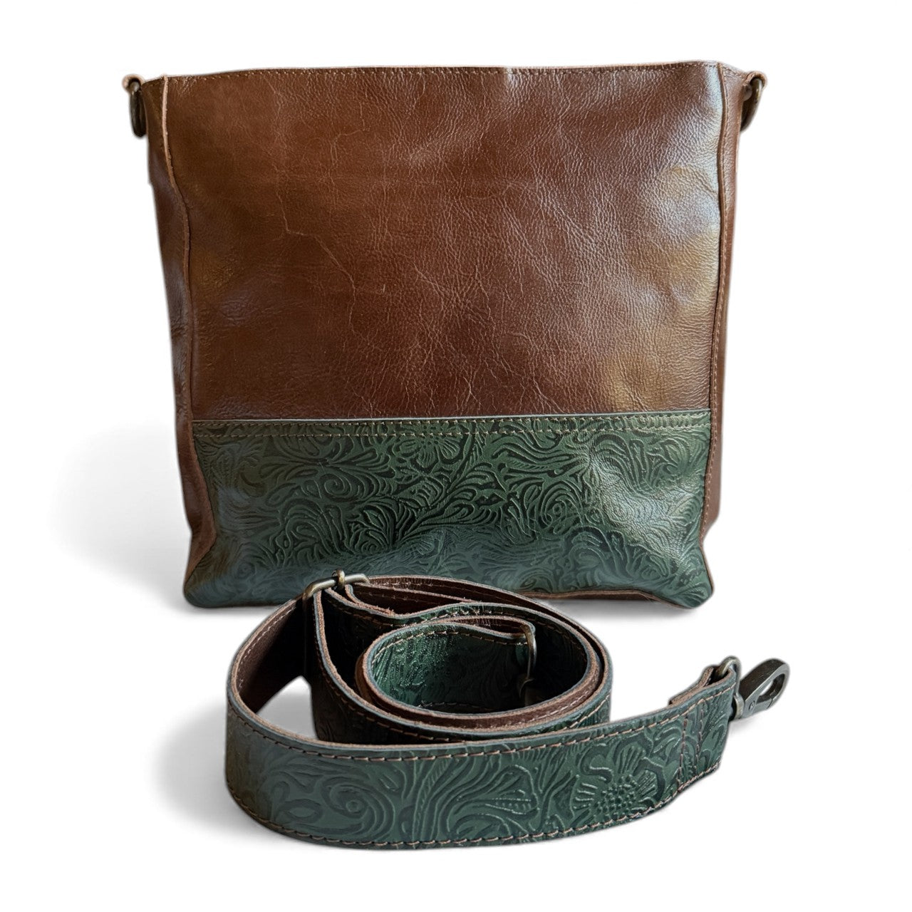 The Rancho Genuine Leather Bucket Purse with Turquoise Embossed Belt Strap - Ranch Junkie Mercantile LLC 