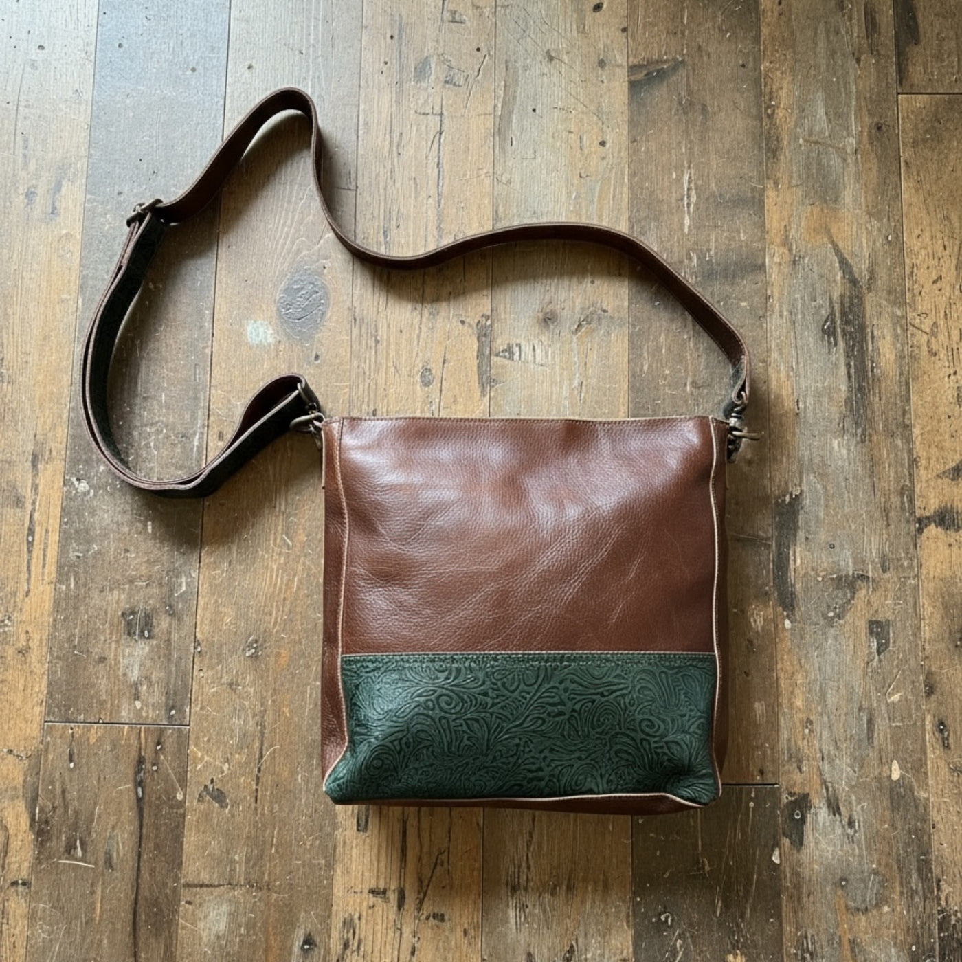 The Rancho Genuine Leather Bucket Purse with Turquoise Embossed Belt Strap - Ranch Junkie Mercantile LLC 