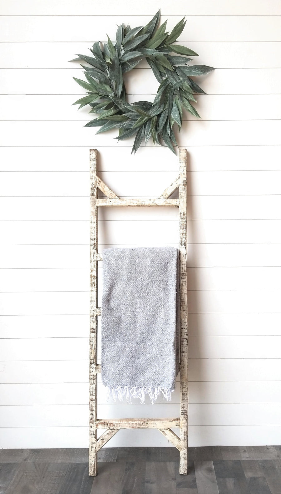 Farmhouse Blanket Ladder 5 Foot Or 6 Foot Blanket Ladder Rustic White - Ranch Junkie Mercantile LLC