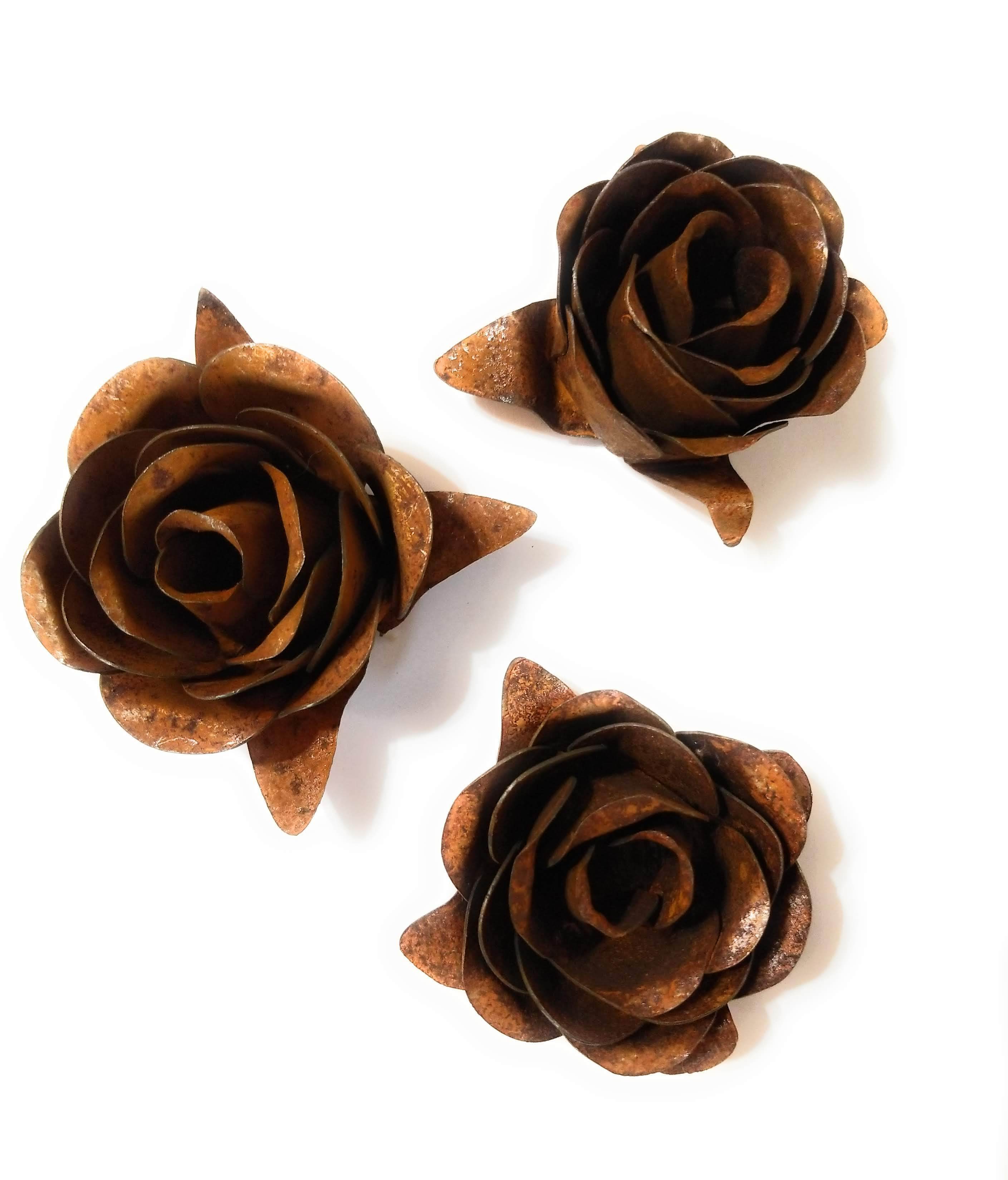 Rusty Metal Rose- Accent Decor - Ranch Junkie Mercantile LLC 