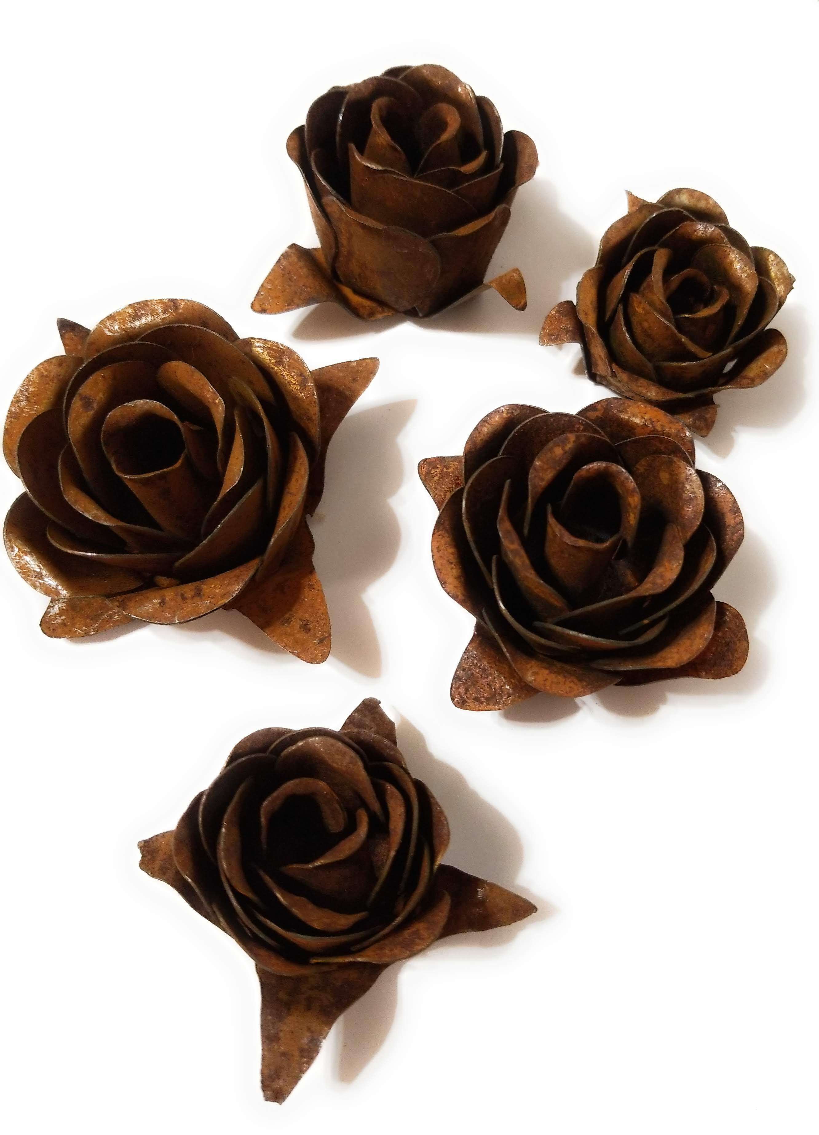 Rusty Metal Rose- Accent Decor - Ranch Junkie Mercantile LLC 